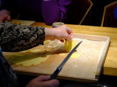 Warsztaty faworków i róż karnawałowych 01.02.2026-DSCF6668.JPG